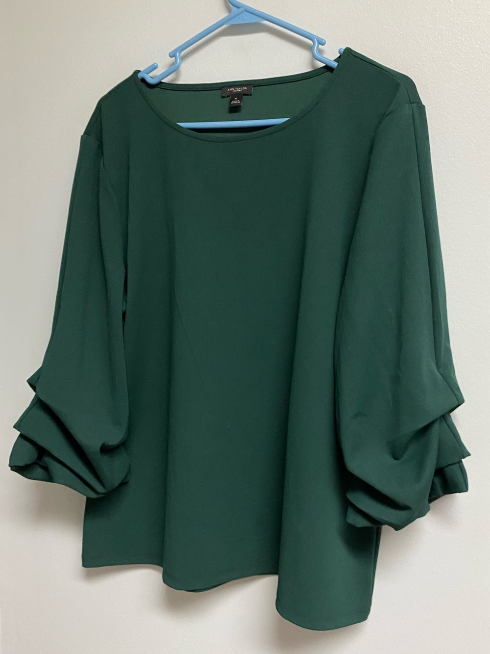 BEAUTIFUL CLASSY ANN TAYLOR TOP - XL - Picture 4 of 7